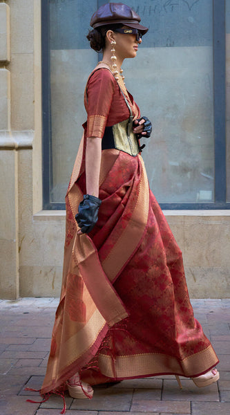 Fancifull Maroon Organza Silk Saree With Engrossing Blouse Piece