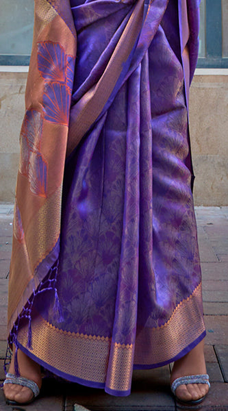 Groovy Purple Organza Silk Saree With Fancifull  Blouse Piece