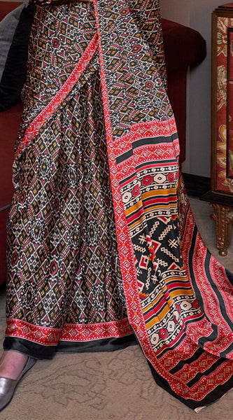 Resplendent Black Digital Printed Satin Silk Saree With Piquant Blouse Piece