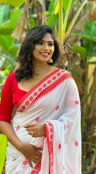 Sophisticated White Soft cotton Silk With Stylish Blouse Piece
