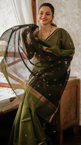Precious Green Cotton Silk Saree With Gratifying Blouse Piece