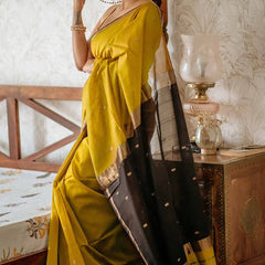 Gleaming Mustard Cotton Silk Saree With Classy Blouse Piece