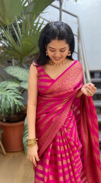 Mesmerizing Pink Soft Silk Saree With Stylish Blouse Piece