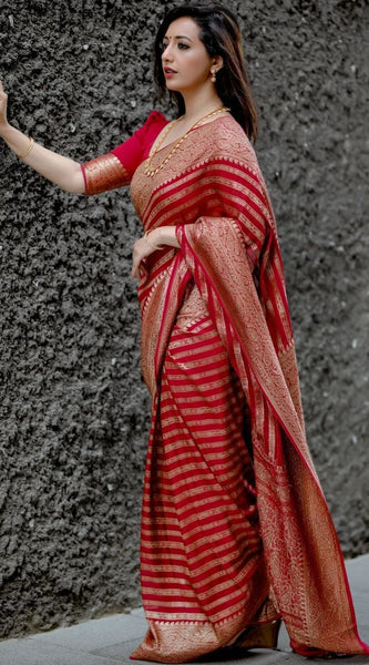 Stylish Red Soft Silk Saree With Blooming Blouse Piece