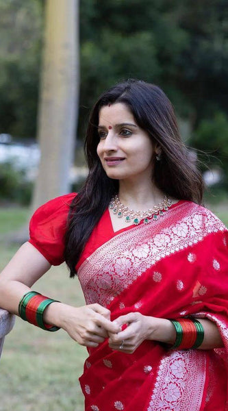 Nebula Red Cotton Silk Saree With Beguiling Blouse Piece