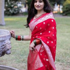 Nebula Red Cotton Silk Saree With Beguiling Blouse Piece