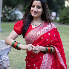 Nebula Red Cotton Silk Saree With Beguiling Blouse Piece