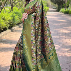 Invaluable Green Kanjivaram Silk Saree With Intricate Blouse Piece