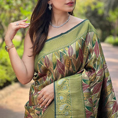 Invaluable Green Kanjivaram Silk Saree With Intricate Blouse Piece