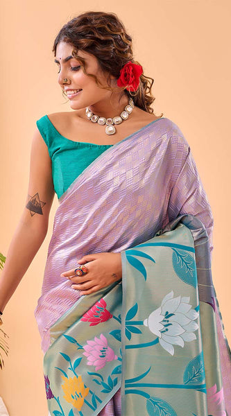 Conflate Lavender Paithani Silk Saree With Lissome Blouse Piece