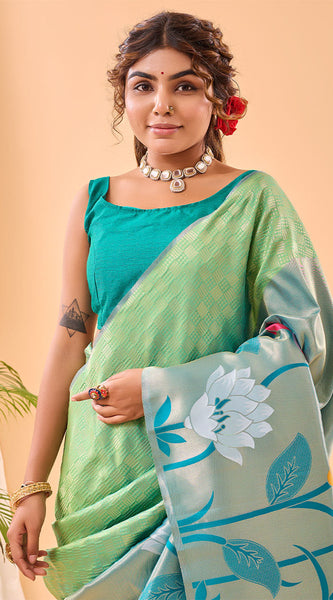 Proficient Parrot Paithani Silk Saree With Opulent Blouse Piece