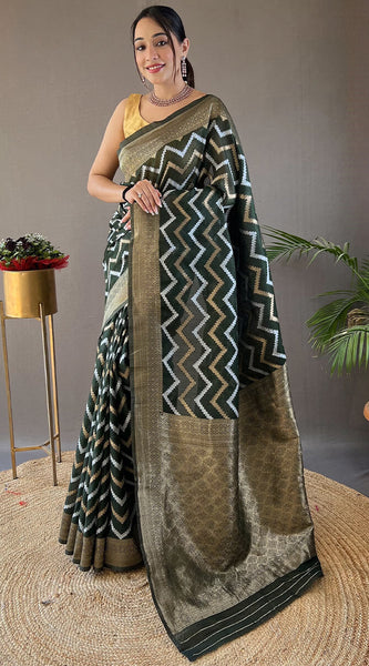 Opulent Dark Green Cotton Silk Saree With Designer Blouse Piece