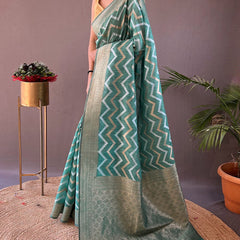 Outstanding Green Cotton Silk Saree With Capricious Blouse Piece