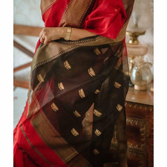 Blooming Red Cotton Silk Saree With Wonderful Blouse Piece