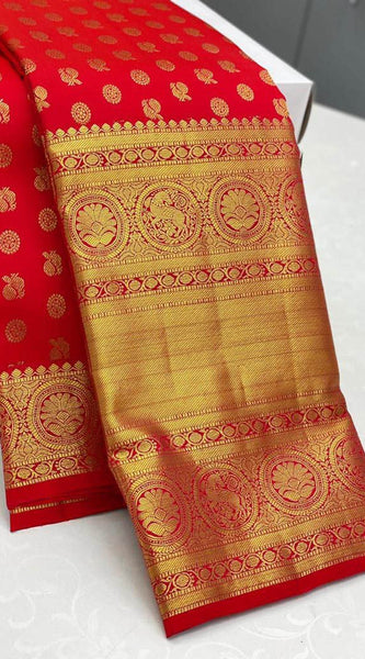Desultory Red Soft Silk Saree With Staggering Blouse Piece