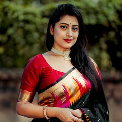 Vestigial Black Soft Silk Saree With Fragrant Blouse Piece