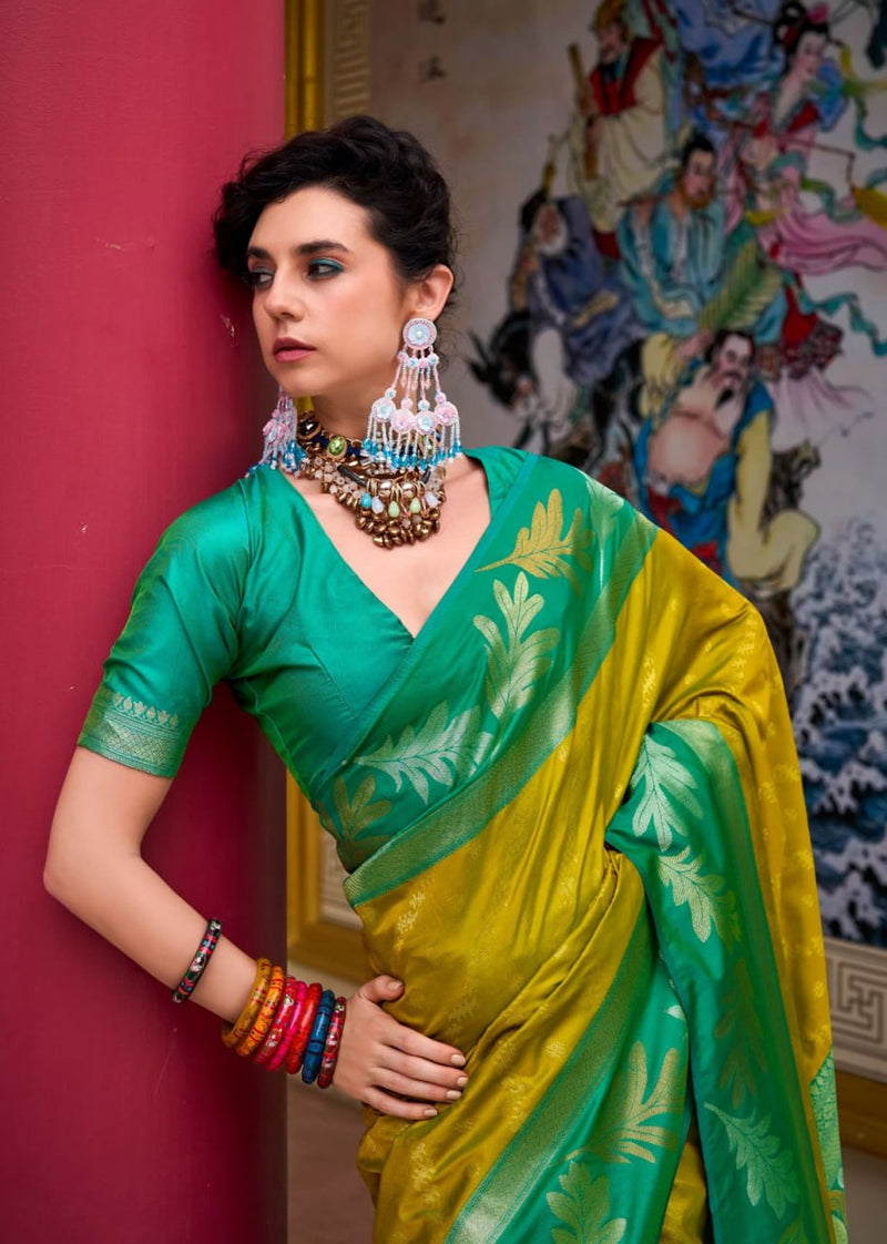 Desiring Pista-Rama Soft Silk Saree With Blissful Blouse Piece