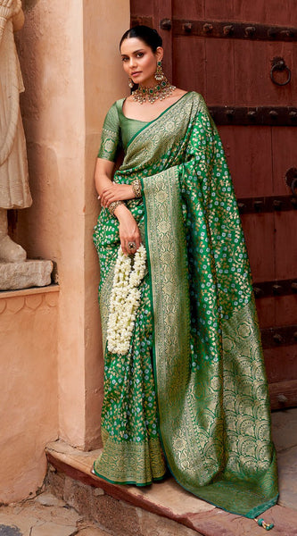 Enchanting Green Soft Silk Saree With Aplomb Blouse Piece