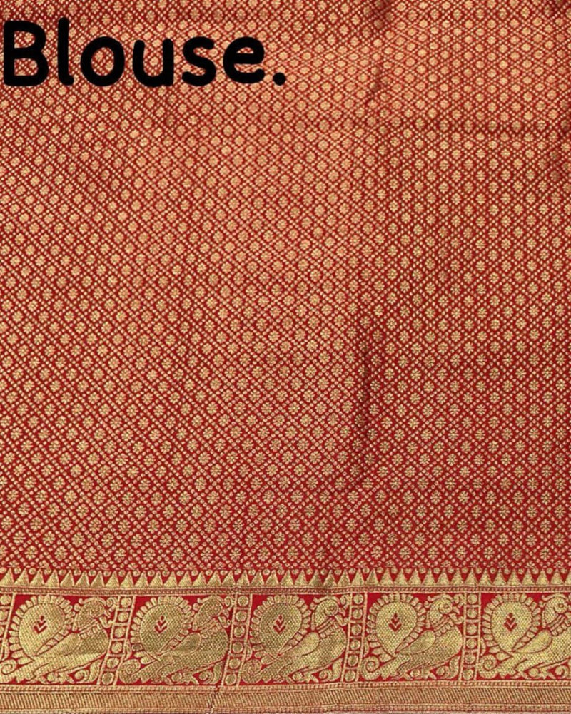 Dissemble Black Soft Silk Saree With Staggering Blouse Piece