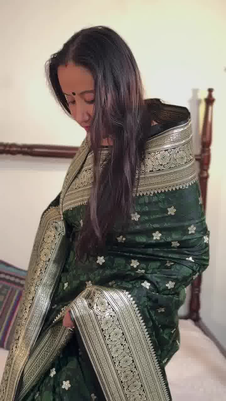 Ratatouille Dark Green Soft Silk Saree With Pulsating Blouse Piece