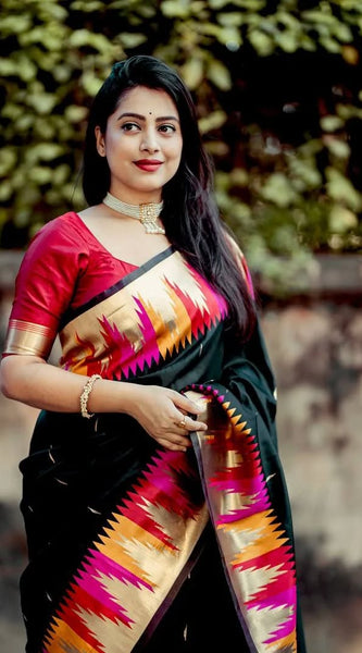 Vestigial Black Soft Silk Saree With Fragrant Blouse Piece
