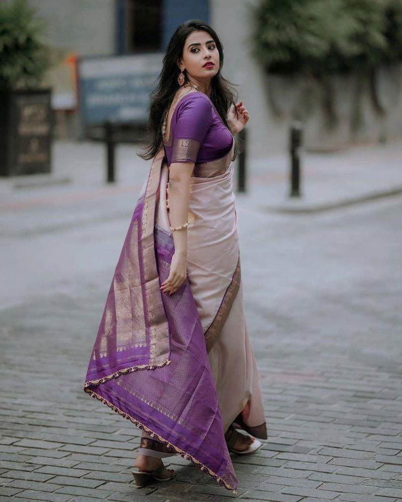 Amazing Off White Kanjivaram Soft Silk Saree With Phenomenal Blouse Piece