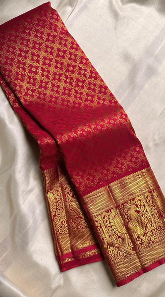 Sumptuous Red Soft Banarasi Silk Saree With Imaginative Blouse Piece