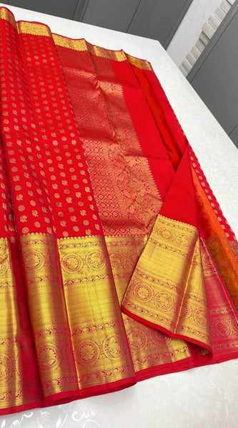 Desultory Red Soft Silk Saree With Staggering Blouse Piece