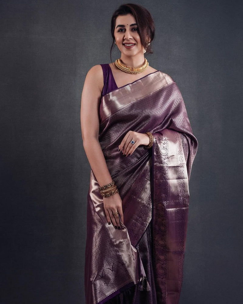 Evanescent Kanjivaram Purple Soft Silk Saree With Brood Blouse Piece