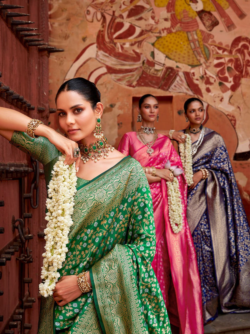 Enchanting Green Soft Silk Saree With Aplomb Blouse Piece