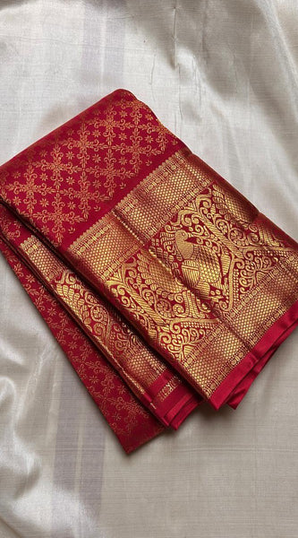 Sumptuous Red Soft Banarasi Silk Saree With Imaginative Blouse Piece