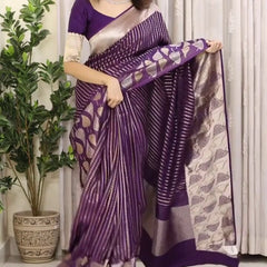 Pleasurable Purple Soft Silk Saree With Imaginative Blouse Piece