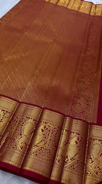 Sumptuous Red Soft Banarasi Silk Saree With Imaginative Blouse Piece