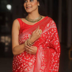Bewitching Red Soft Silk Saree With Conflate Blouse Piece