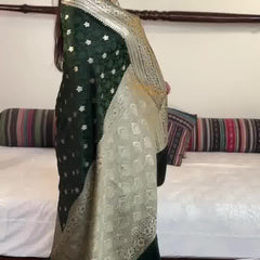 Ratatouille Dark Green Soft Silk Saree With Pulsating Blouse Piece