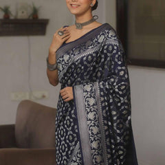 Bewitching Red Soft Silk Saree With Conflate Blouse Piece