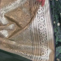 Ratatouille Dark Green Soft Silk Saree With Pulsating Blouse Piece