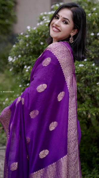 Amazing Purple Soft Silk Saree With Surpassing Blouse Piece