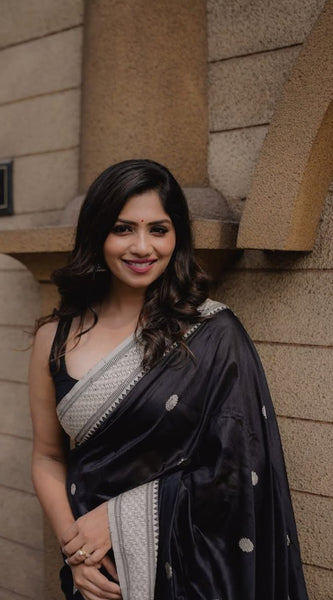Assemblage Black Soft Silk Saree With Ebullience Blouse Piece