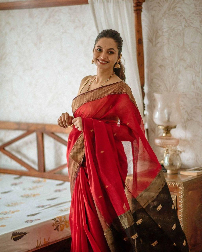 Blooming Red Cotton Silk Saree With Wonderful Blouse Piece