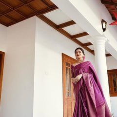 Improbable Purple Soft Silk Saree With Ravishing Blouse Piece