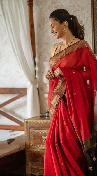 Blooming Red Cotton Silk Saree With Wonderful Blouse Piece