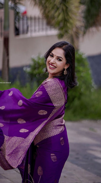 Amazing Purple Soft Silk Saree With Surpassing Blouse Piece
