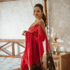 Blooming Red Cotton Silk Saree With Wonderful Blouse Piece